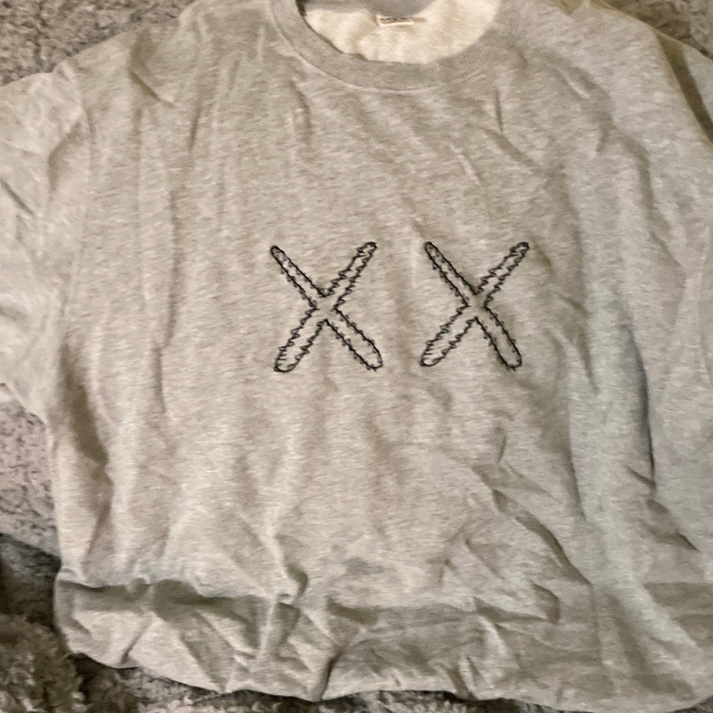 Mens Uniqlo kaws Sesame Street crewneck. Japan 4xl so more like a 2 or 3xl.